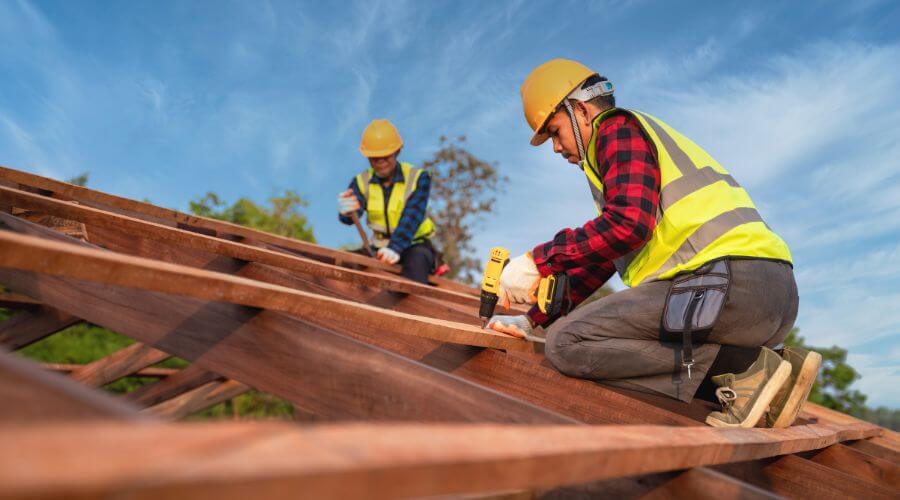 Owens Corning roofing contractor in Van Buren, ME